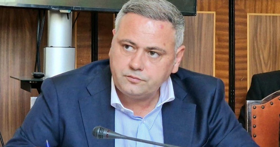 Ministrul Agriculturii Florin Barbu Mănânc bio Am un solar pentru